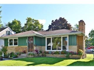 5244 Camden Ave, Minneapolis, MN 55430-3566