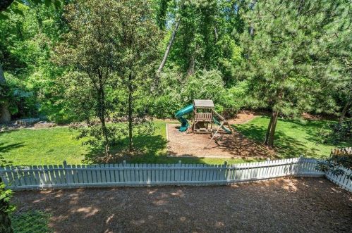 2507 Brookline Cir, Atlanta GA  30319-3690 exterior