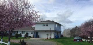 725 Renz Ln, Gilroy, CA 95020-9560