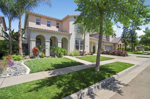 2233 Olson Dr, Lodi, CA 95242-4797