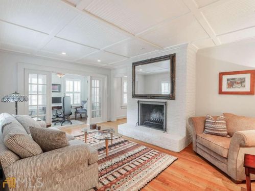 2388 Hurst Dr, Atlanta GA  30305-4233 exterior