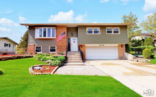 5654 Fern Ave, Oak Forest, IL 60452-1146