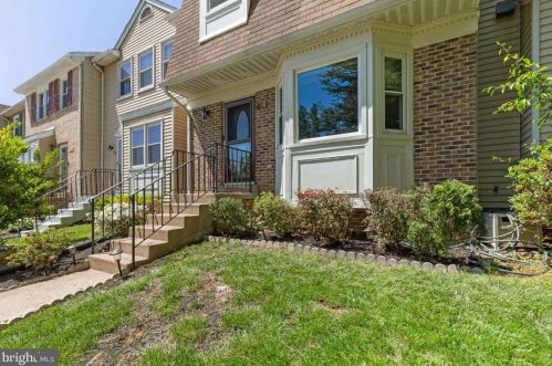 7926 Wentworth Pl, Springfield, VA 22152-3440