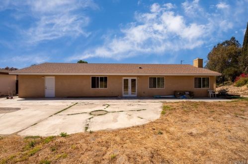5510 Rio Rancho Way, Riverside CA  92504-1238 exterior