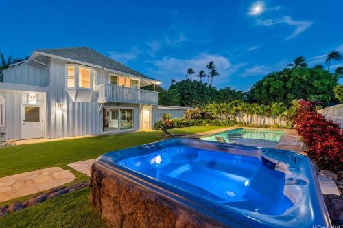 4579 Aukai Ave, Honolulu HI  96816-5205 exterior