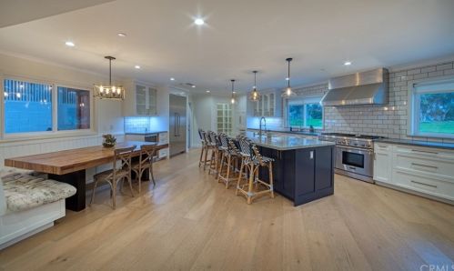 2615 Valley Dr, Manhattan Beach, CA 90266-2668