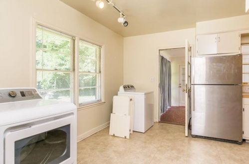 1285 Moores Mill Rd, Atlanta GA  30327-1429 exterior