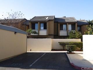 1381 Walnut St, Anaheim CA  92802-2211 exterior
