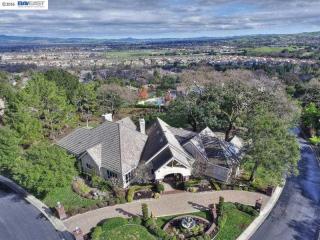 8604 White Oak Ct, Pleasanton, CA 94588-3116