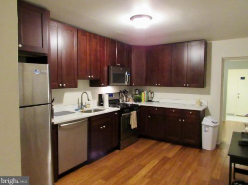 1517 4th St, Philadelphia, PA 19147-6528