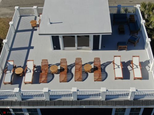 1000 Carolina Blvd, Isle Of Palms SC  29451-2242 exterior