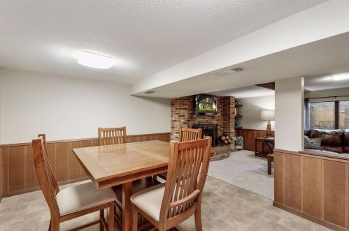 2073 Jade Ln, Saint Paul MN  55122-2862 exterior