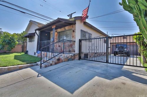 10361 Mariposa Ln, South Gate, CA 90280-5965
