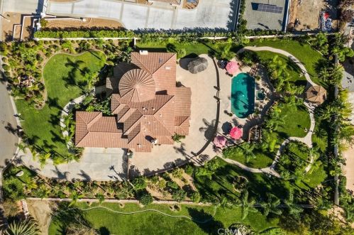 18003 Green Orchard Pl, Riverside CA  92508-8743 exterior