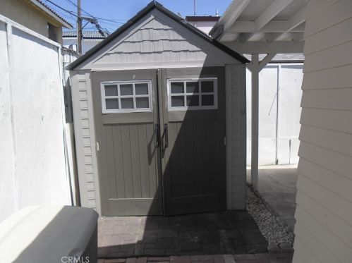 307 Shelton St, Santa Ana CA 92703-4828 exterior