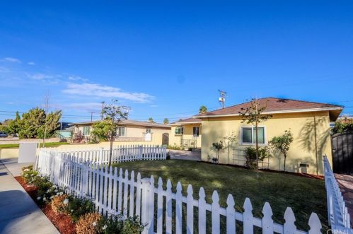 320 Ash St, Anaheim CA  92805-4317 exterior