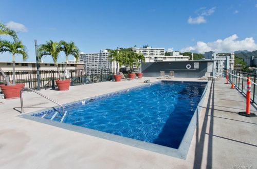 1415 Victoria St, Honolulu HI  96822-3685 exterior
