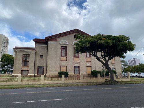 1309 Wilder Ave, Honolulu HI  96822-4291 exterior