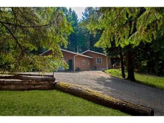 6460 Flournoy Valley Rd, Roseburg OR  97471-9042 exterior