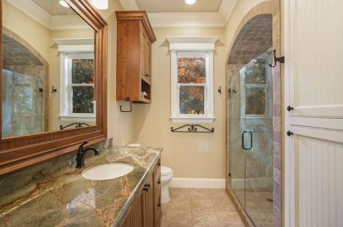 7200 Brady Oaks Dr, Fort Worth TX  76135-9055 exterior