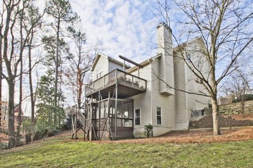 1898 Connemara Dr, Atlanta GA  30341-1565 exterior