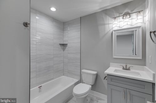 1719 27 St, Philadelphia PA 19121-2824 exterior