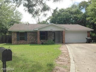 2707 Adrienne Cir, College Station, TX 77845-5321