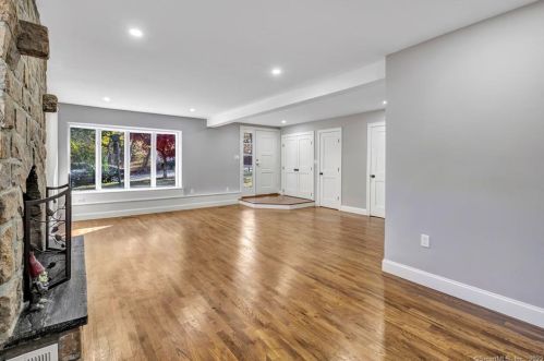 749 Booth Hill Rd, Huntington CT  06484-3461 exterior