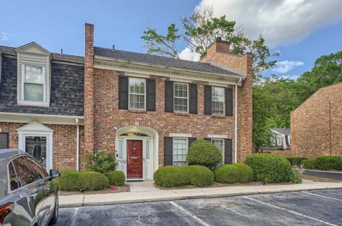 15 George Wythe Pl, Atlanta, GA 30318-1504