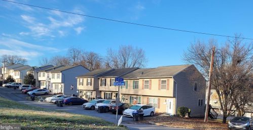 400 Jessamine Ave, Harrisburg, PA 17113-2454