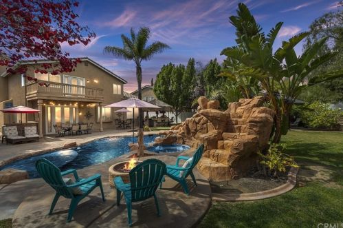 8972 Greenlawn St, Riverside, CA 92508-2507
