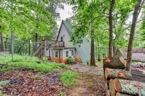 145 Duck Hollow Dr, Dahlonega, GA 30533-4206