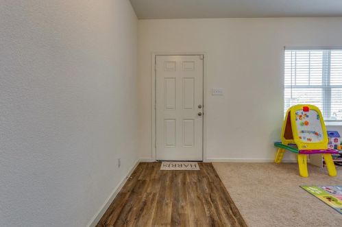 5329 Stone Meadow Ln, Fort Worth, TX 76179-4284