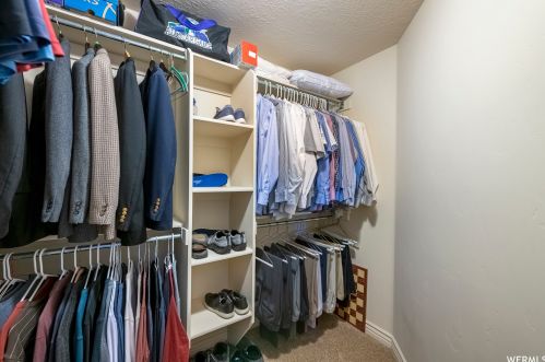 1238 Bateman Pt Dr, Taylorsville UT 84084-2590 exterior