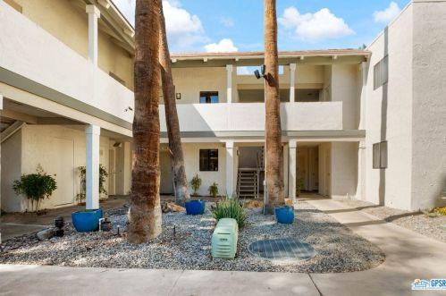 325 Via Escuela, Palm Springs, CA 92262-3006