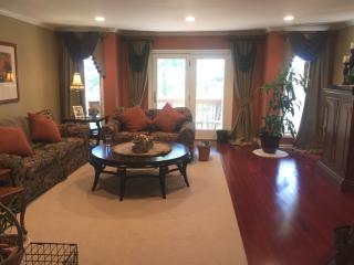 164 Ambassador Dr, Tinton Falls NJ  07701-2295 exterior