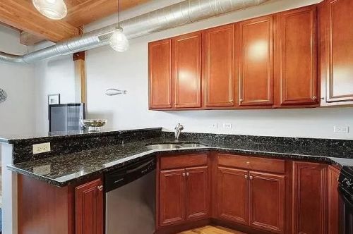 500 Damen Ave, Chicago, IL 60622-6222