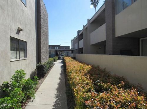 1349 Edgewood Way, Oxnard, CA 93030-3847