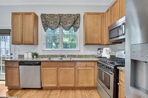 179 Bowen Cir, Atlanta GA  30315-2602 exterior