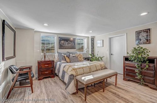 1400 Cp Ave, Tinton Falls NJ 07712-4803 exterior