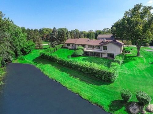 40306 Sunset Dr, Antioch, IL 60002-2716