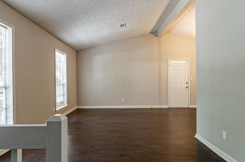 107 Parkview Dr, Stockbridge GA  30281-1112 exterior