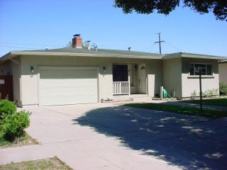 514 Tulane St, Salinas, CA 93906-2737