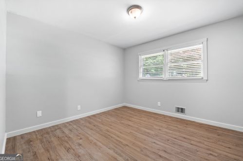 2916 Handy Dr, Atlanta GA  30318-7239 exterior