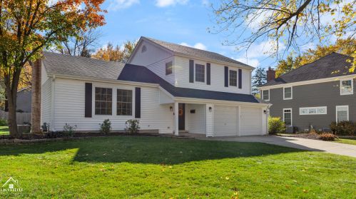 424 Blue Grass Ct, Naperville, IL 60563-2827