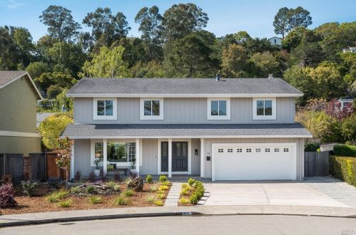 94 Surfwood Cir, San Rafael, CA 94901-2516