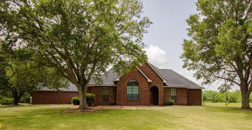 18120 County Road 210, Angleton, TX 77515-8161