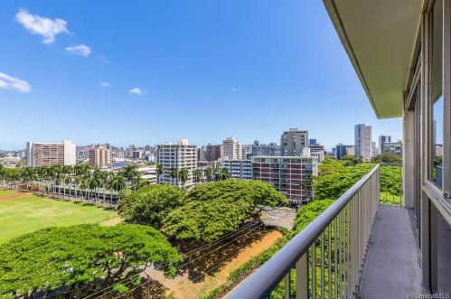 1710 Punahou St, Honolulu HI  96822-3370 exterior