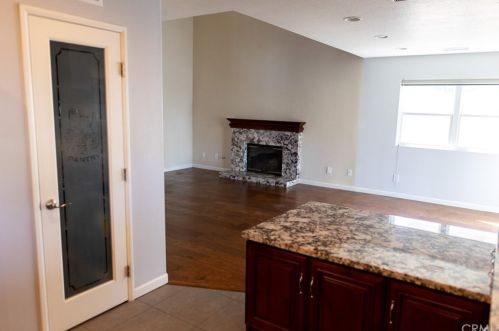 9127 Middlefield Dr, Riverside CA  92508-6261 exterior