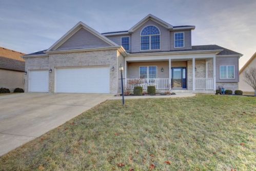 407 Walnut St, Tolono, IL 61880-9010